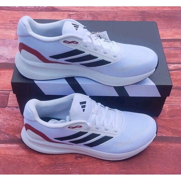 Adidas Men's Run Falcon 5 Sneaker Size 11 NEW - Picture 1 of 6
